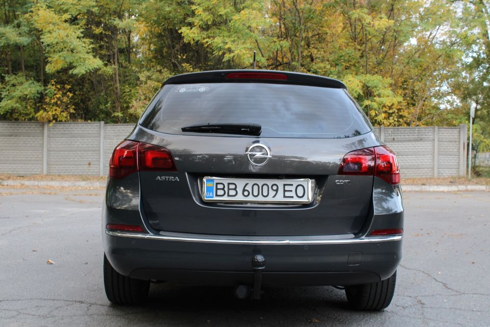 Opel Astra j 2012 1.7 CDTI