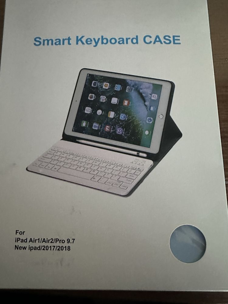 Чохол-клавіатура Tech-Protect Smart Case Keyboard для Apple iPad Air