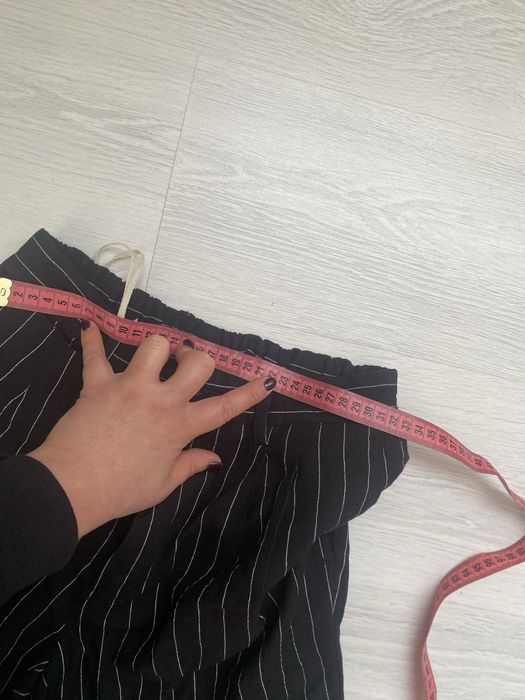 Чудові лляні брюки ьежевого та чорного кольрів