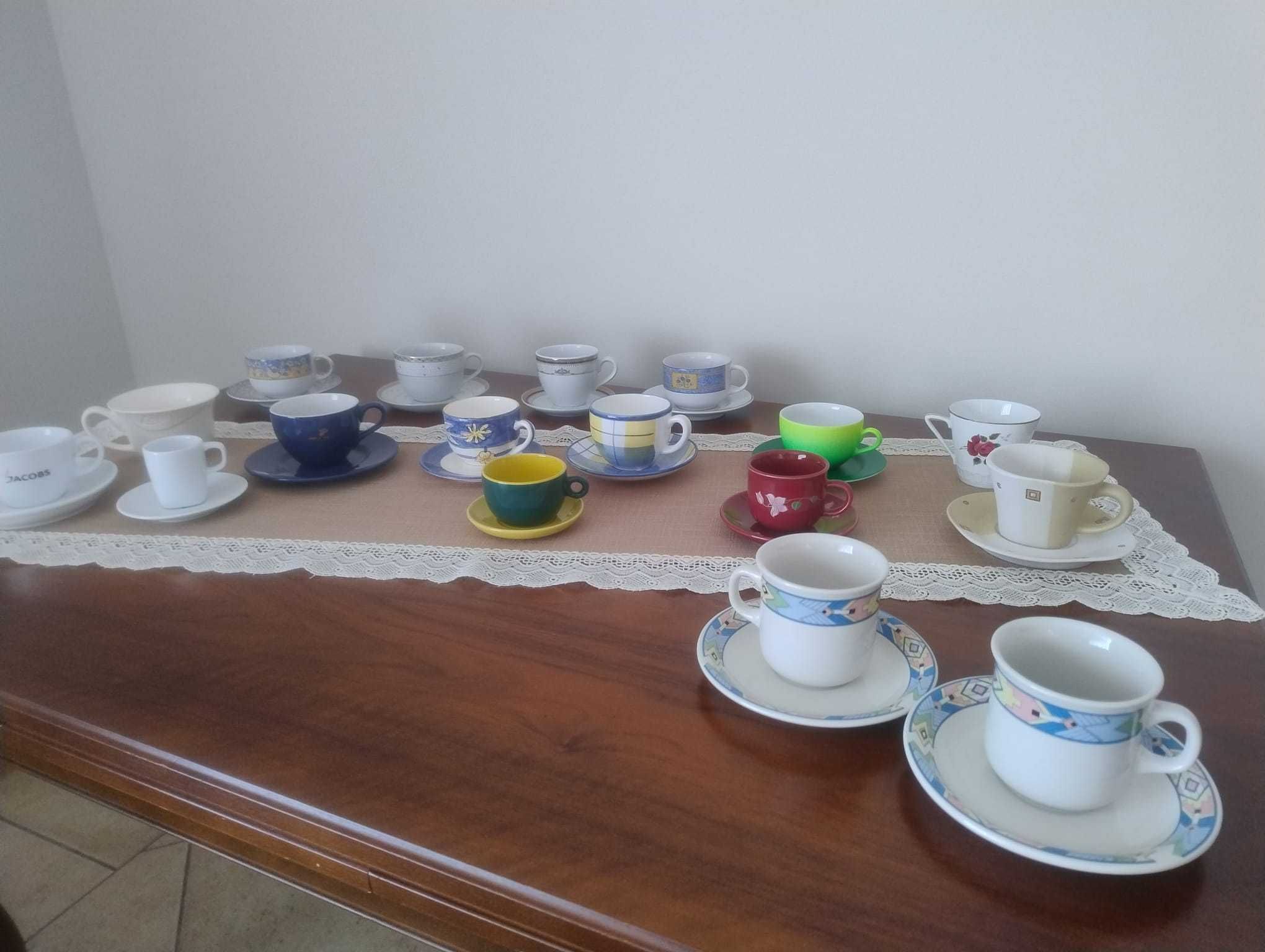 Filiżanka ( komplet )_ porcelana