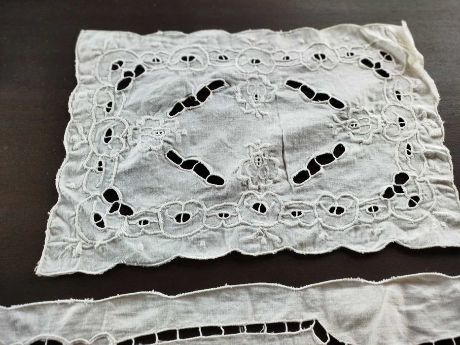 Conjunto de quarto bordado a máquina