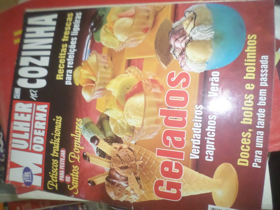 Capa com receitas/ 1 livros / revistas