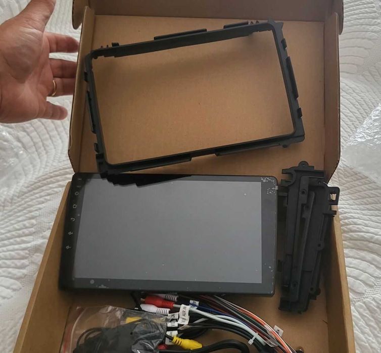 R26 - Auto Rádios HONDA VEZEL HR-V XR-V 2014+ 9 POLEGADAS  android