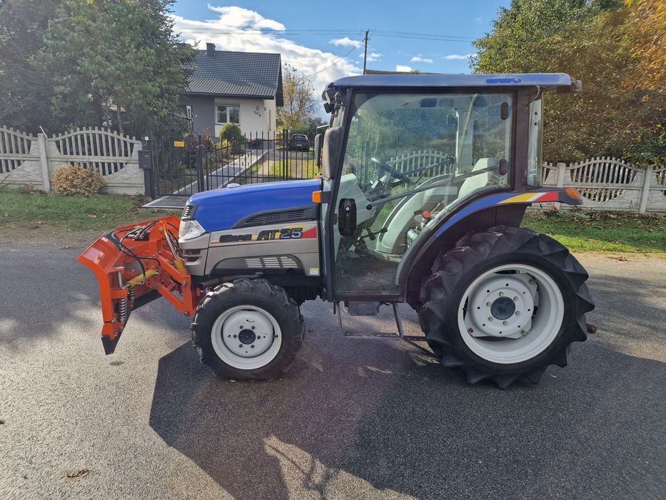 Traktor Japonski Iseki AT 25 zestaw zimowy  z Gwarancją
