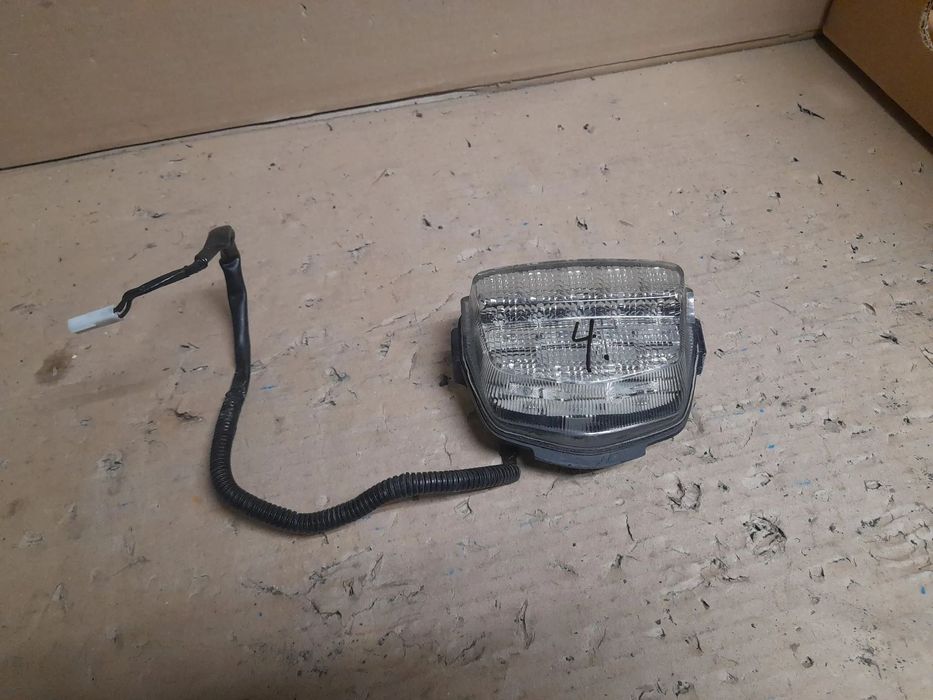 LAMPA TYŁ HONDA VFR 800 X CROSSRUNNER (7472917260)