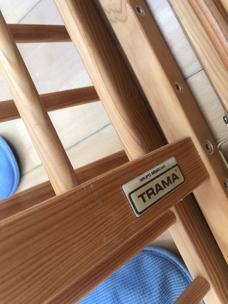 Berço de madeira marca Trama