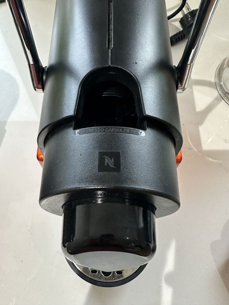 Nespresso Pixie Electric