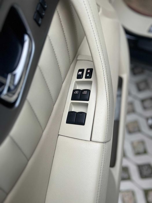 Infiniti QX70  3,7 2016 р