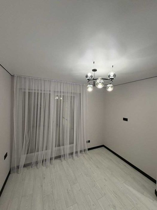 Продам котедж з ремонтом. Всі міські комунікації