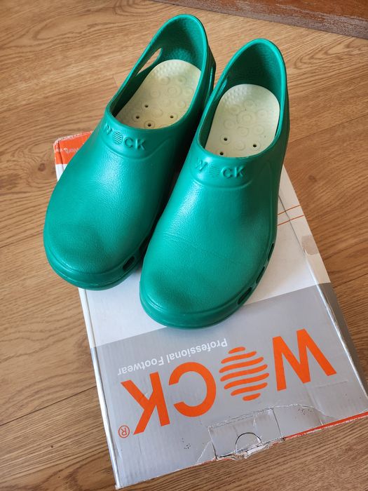 WOCK crocks tamanho 36
