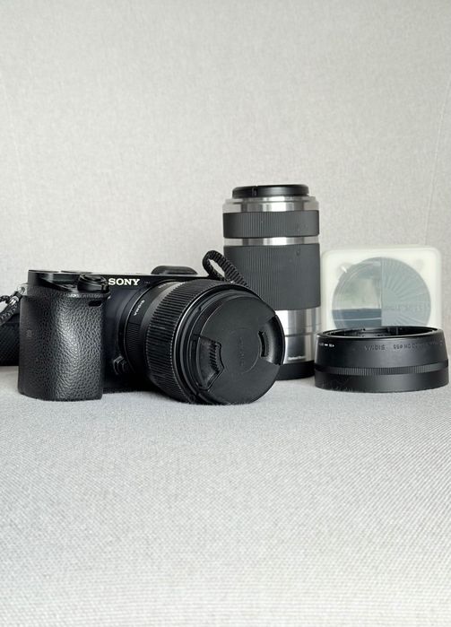 Sony A6000 + obiektywy Sigma 56mm f/1.4 i Sony SEL55210