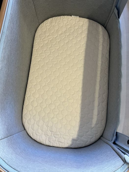 Berço maxi cosi novo