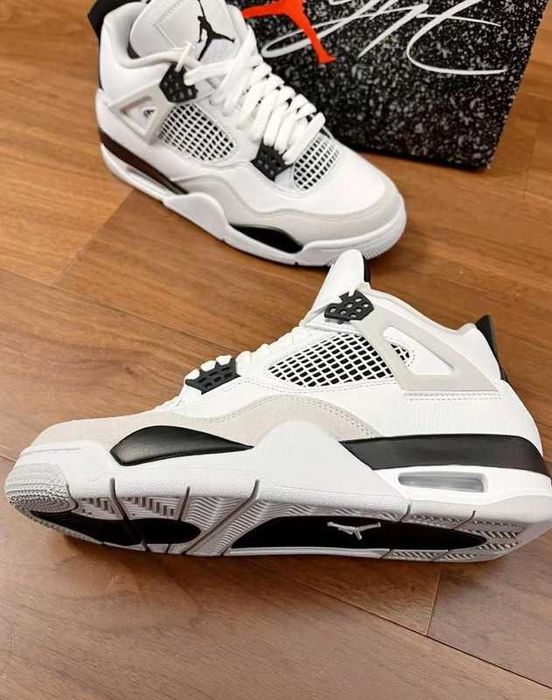 Buty meskie Mokasyny Jordan_4_Retro_Military_Black R.42