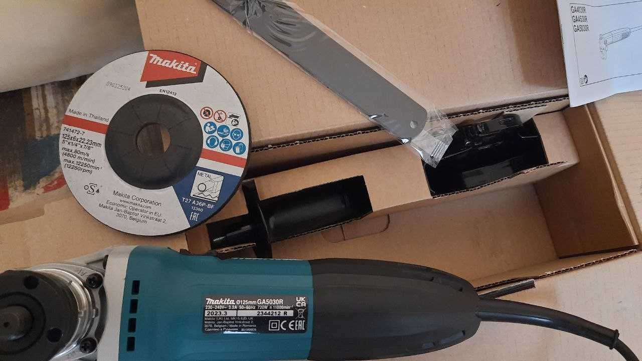 Болгарка в комплектации диск 125/mm ручка makita ga5030r кожух