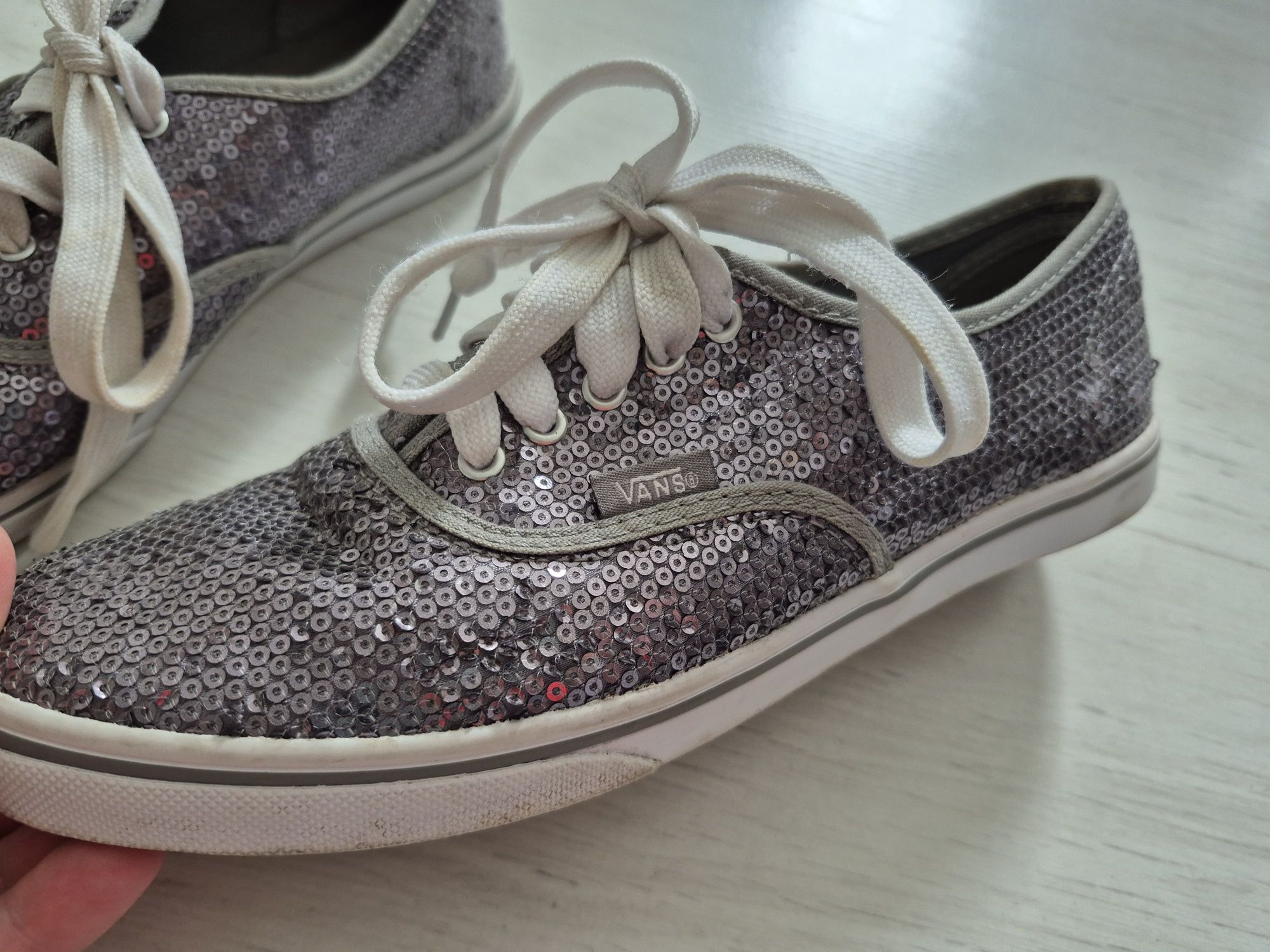 Trampki Vans cekiny srebrne