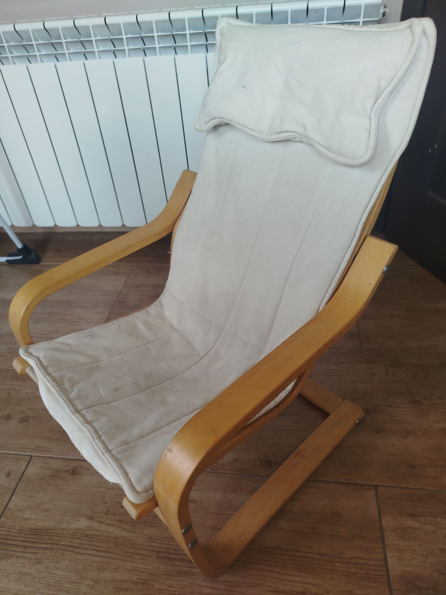 Leżak drewniany dla dziecka