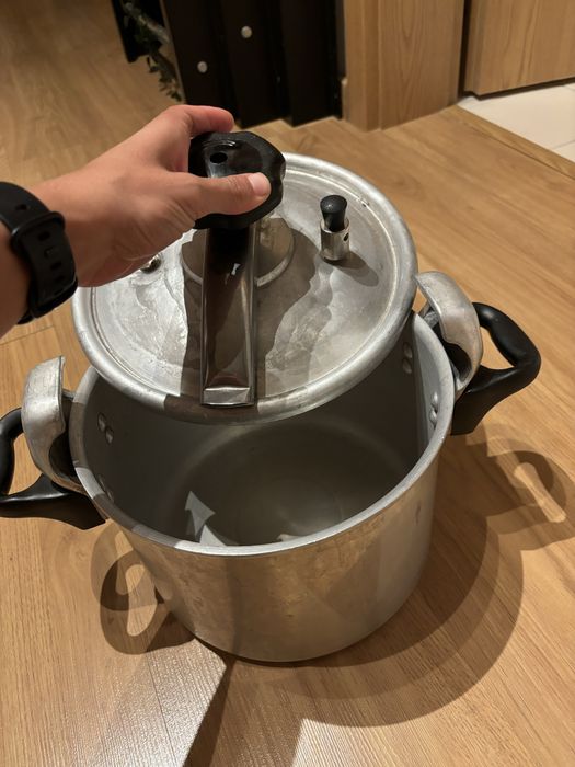 Panela de pressao simples