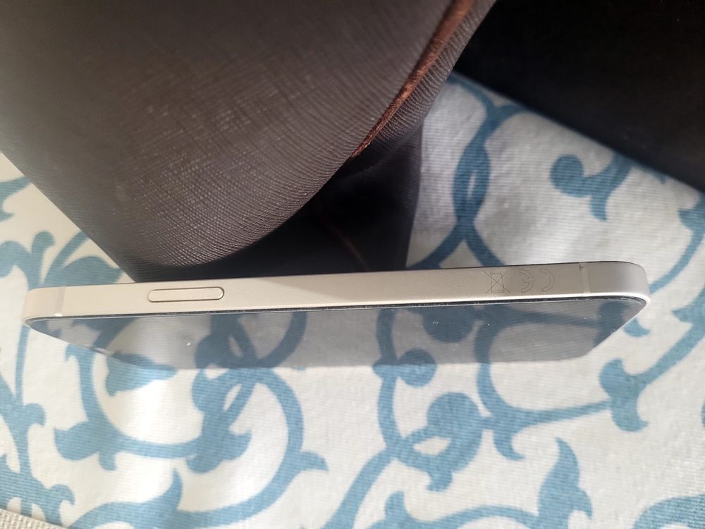 Iphone 12 branco 128gb(em muito bom estado )
