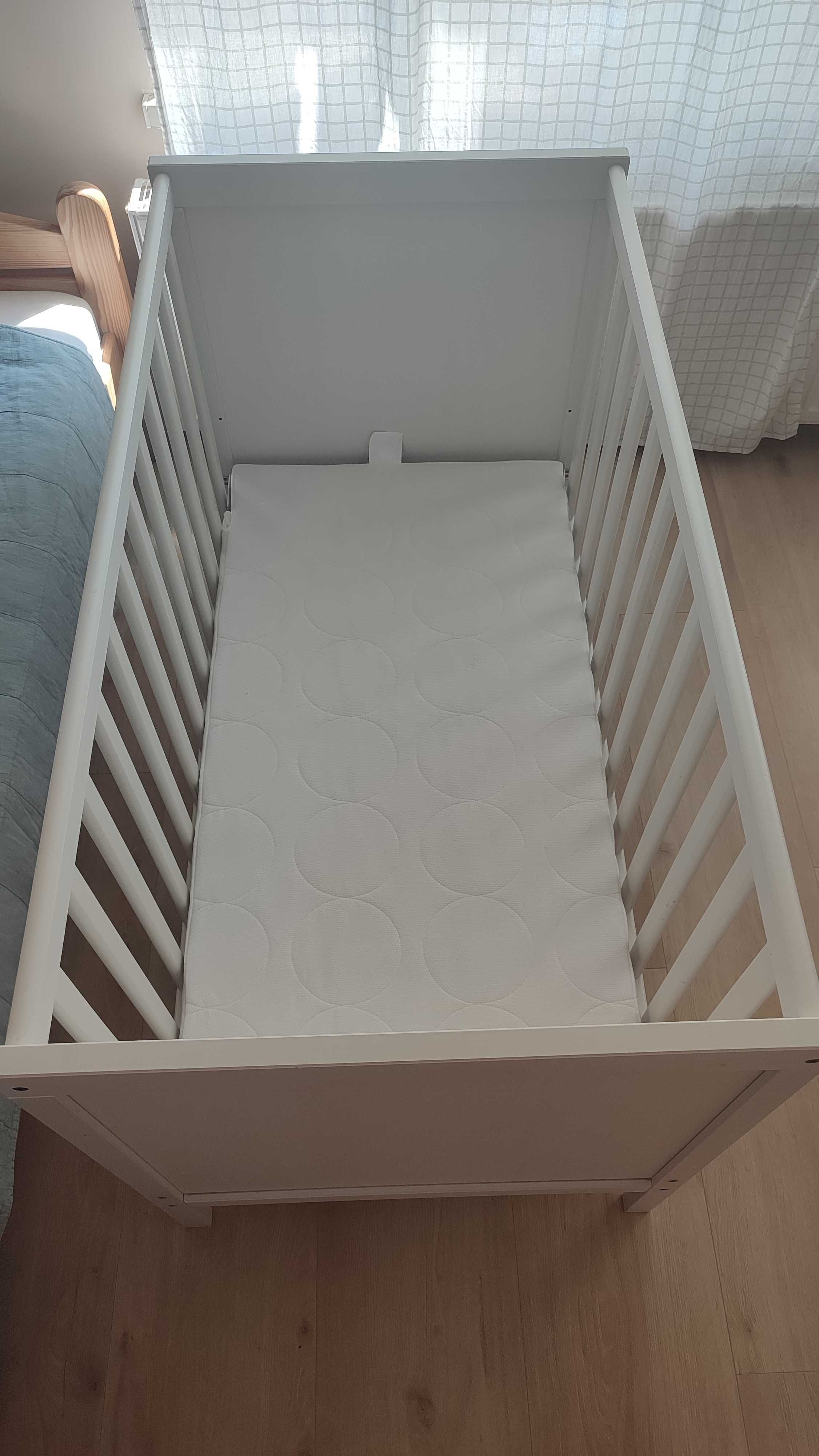 Łóżeczko niemowlęce  Ikea Sundvik +materac sprężynowy Jättetrött