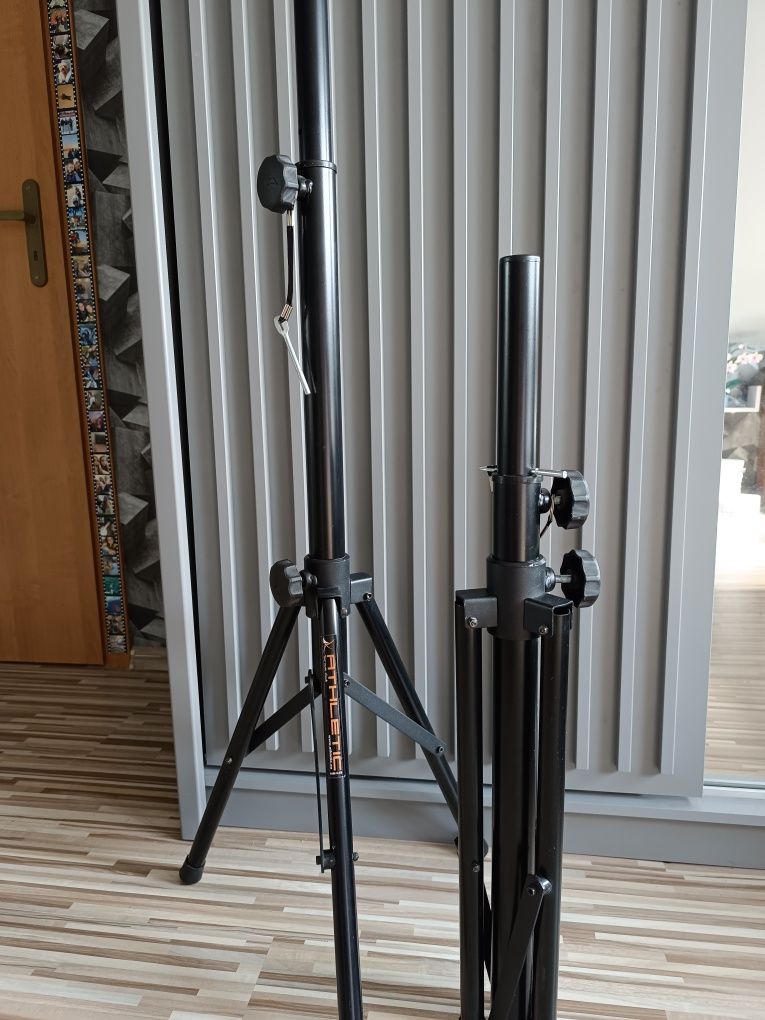 Zestaw Wzmacniacz LDM Electronic SMX-11r dwie kolumny HK plus stojaki