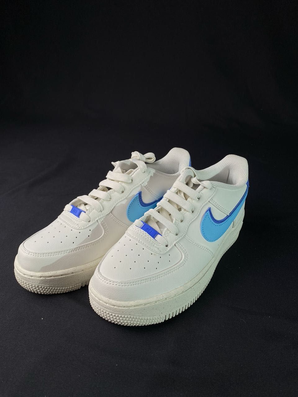 Кросівки жіночі Nike Air Force 1 Lv8 Gs