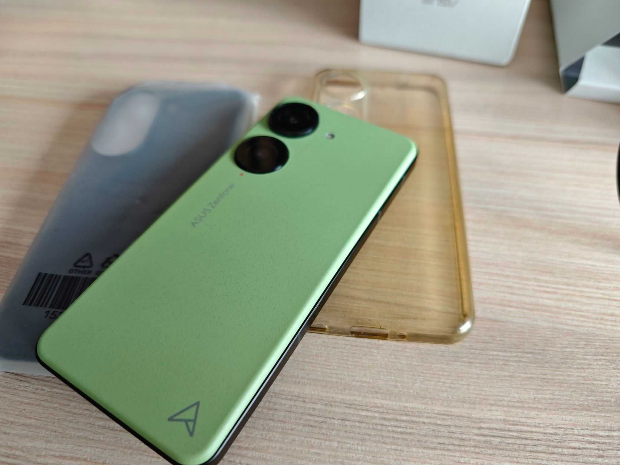 Asus zenfone 10 16gb/512gb zielony
