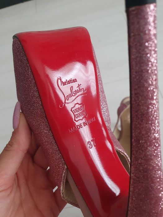 Лубутени Christian Louboutin
