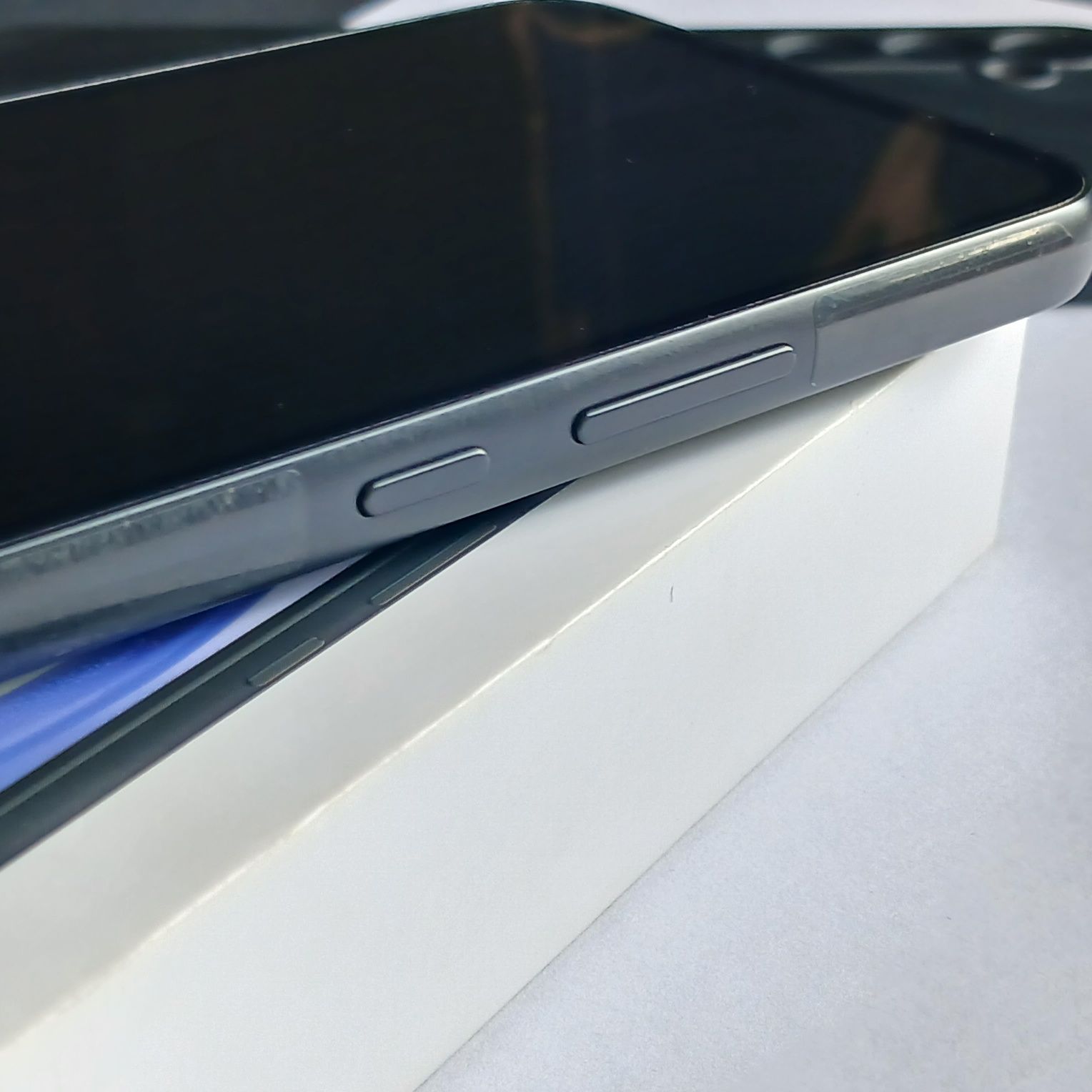 Samsung A54 256/8, 120 гц, состояние нового.