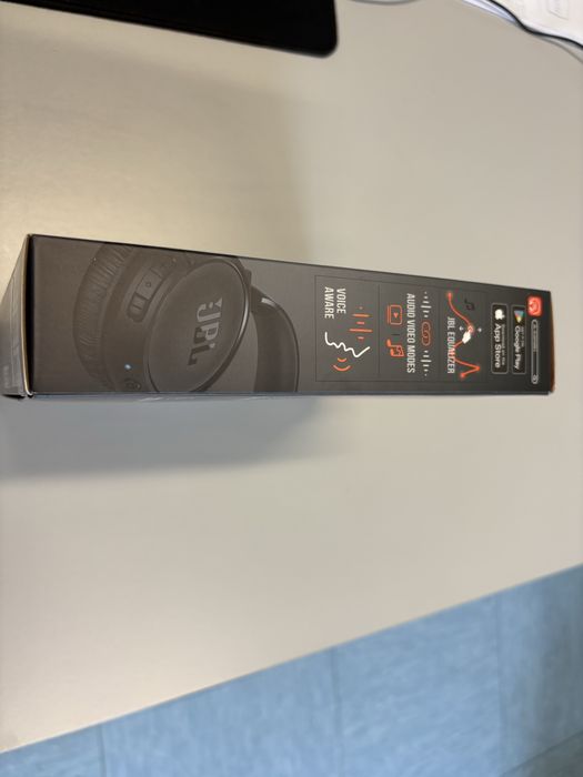 Auscultadores JBL by Harman Tune 520 Bt - cor preta selado em caixa