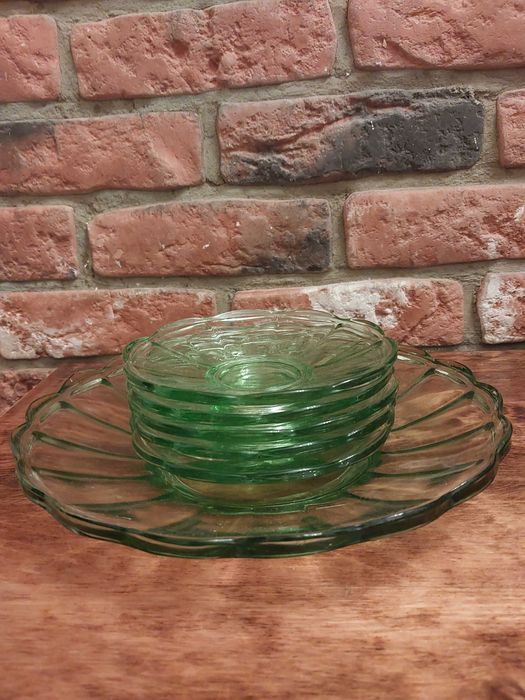 Patera i talerzyki Huta Niemen. Art Deco. Stare szkło.