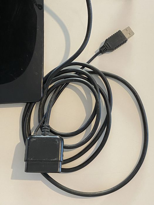 Volante c/pedais Thrustmaster