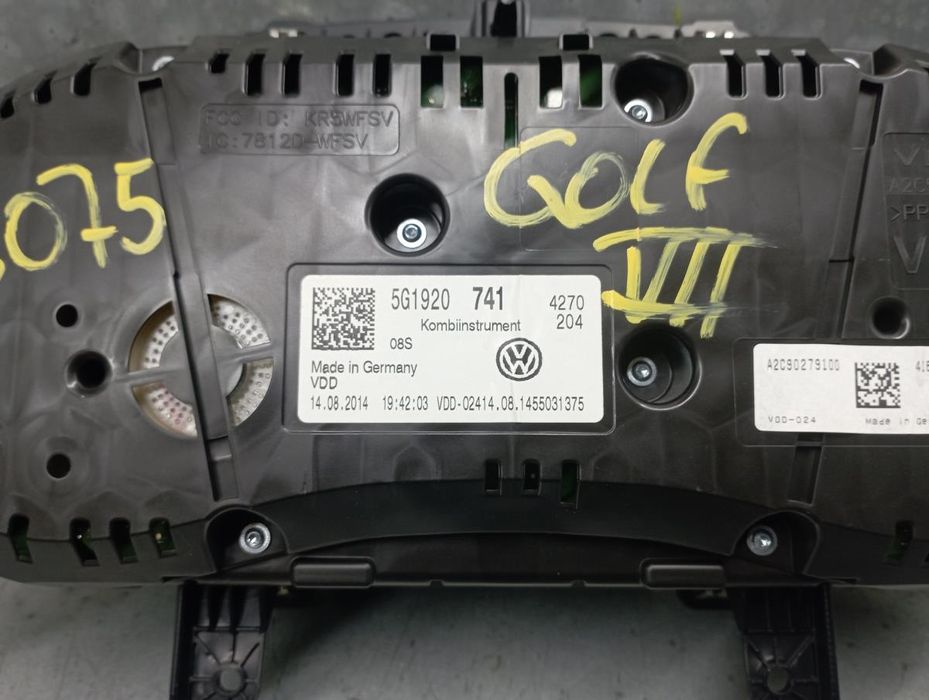 Quadrante / painel de instrumentos VOLKSWAGEN Golf VII (5G1, BQ1, BE1,