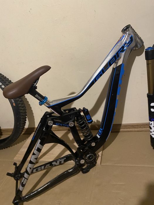 Rama giant glory 2013 M world cup dh fr enduro