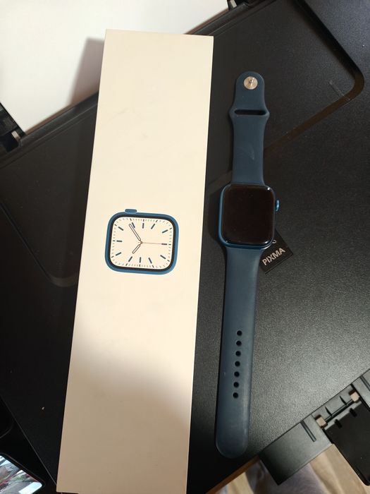 Продам  Apple Watch 7 series