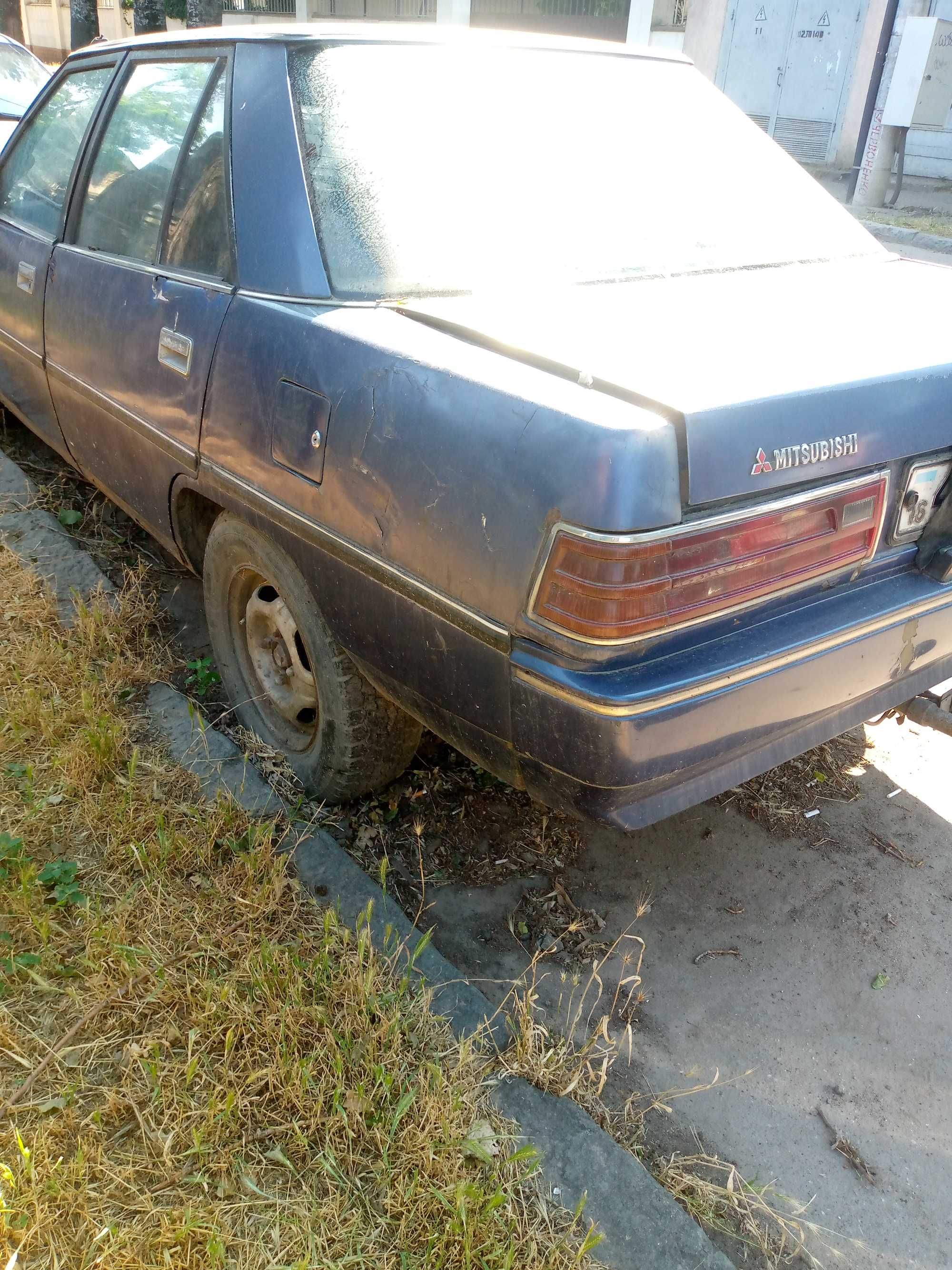 Машина митсубиси 1987