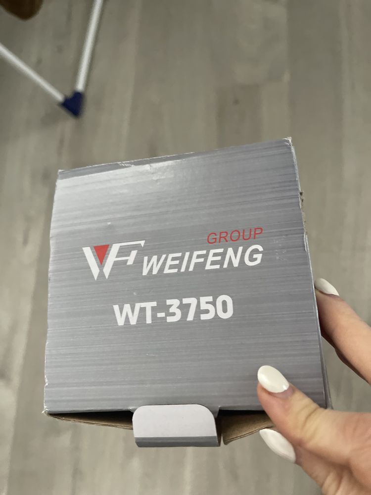 Штатив для фото- и видеокамер Weifeng WT-3750 и сумка для переноски