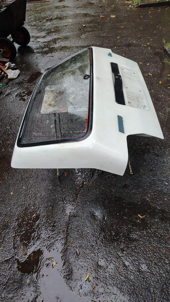 Ляда задня Fiat uno стан хороший не гнила