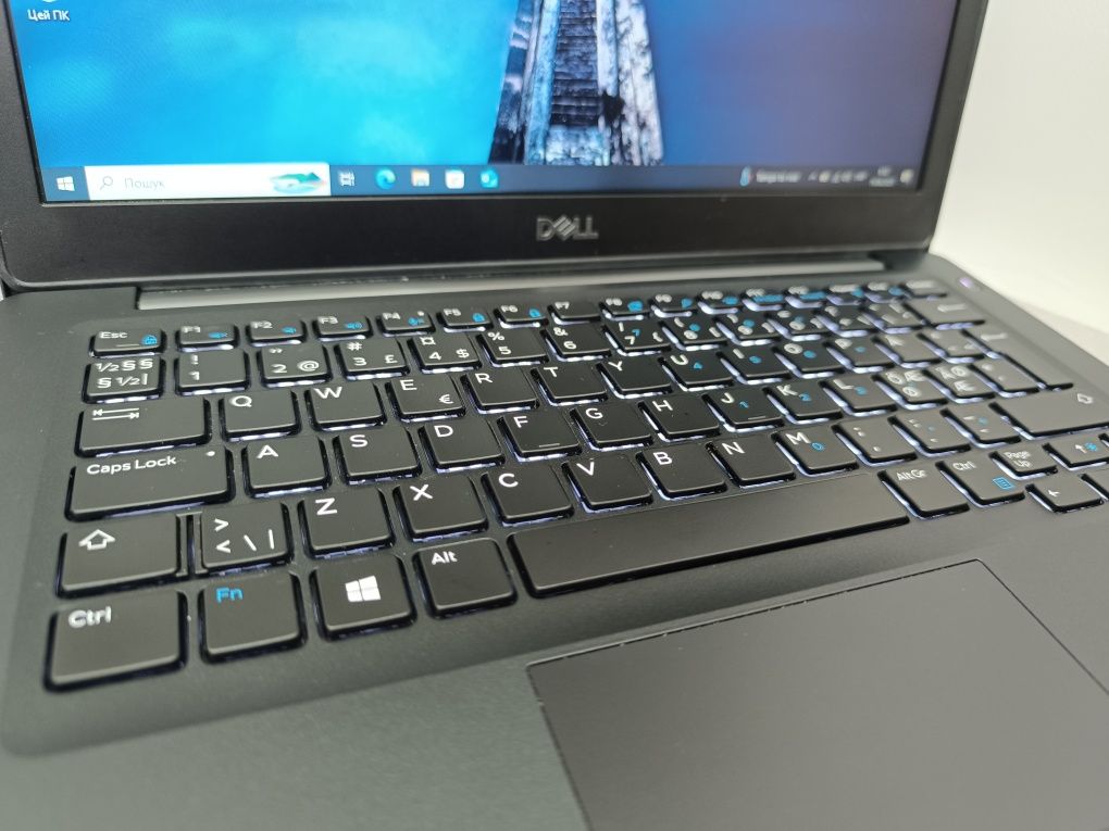 Ноутбук Dell Latitude 7290/i5-7300U/8GB/SSD 256GB/12.5"/HD/Гарантія