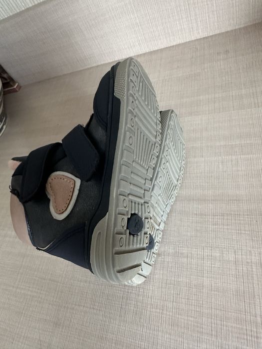 Зимові ботинки для дівчинки рр 24, 14,6 см