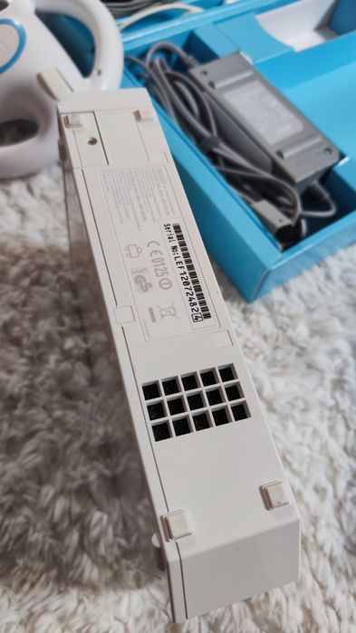 Nintendo Wii + akcesoria + 26 gier!