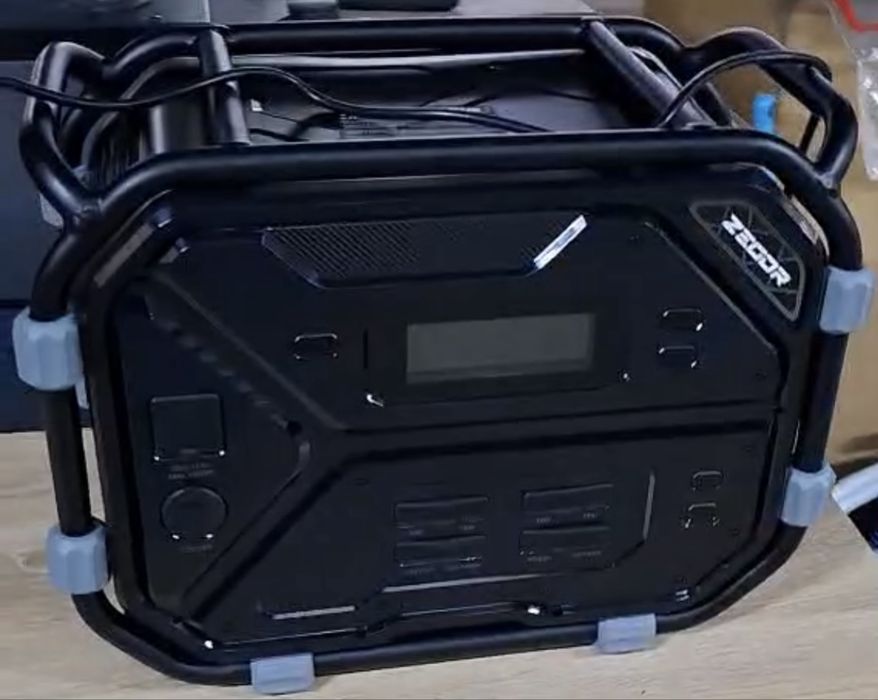 Зарядна станція Zegor YC2400 2.4кВт