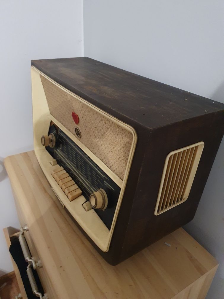 Radio lampowe tatry uszkodzone dla kolekcjonera