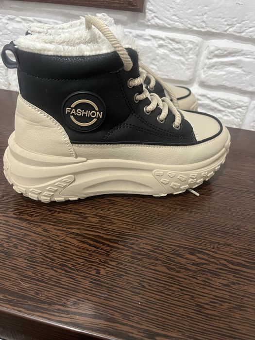 Зимние ботинки Feshion р38(24см)