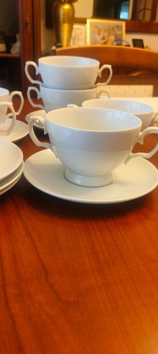 Bulionówki Chodzież ze spodkami 6 osób porcelana Maria Paula.