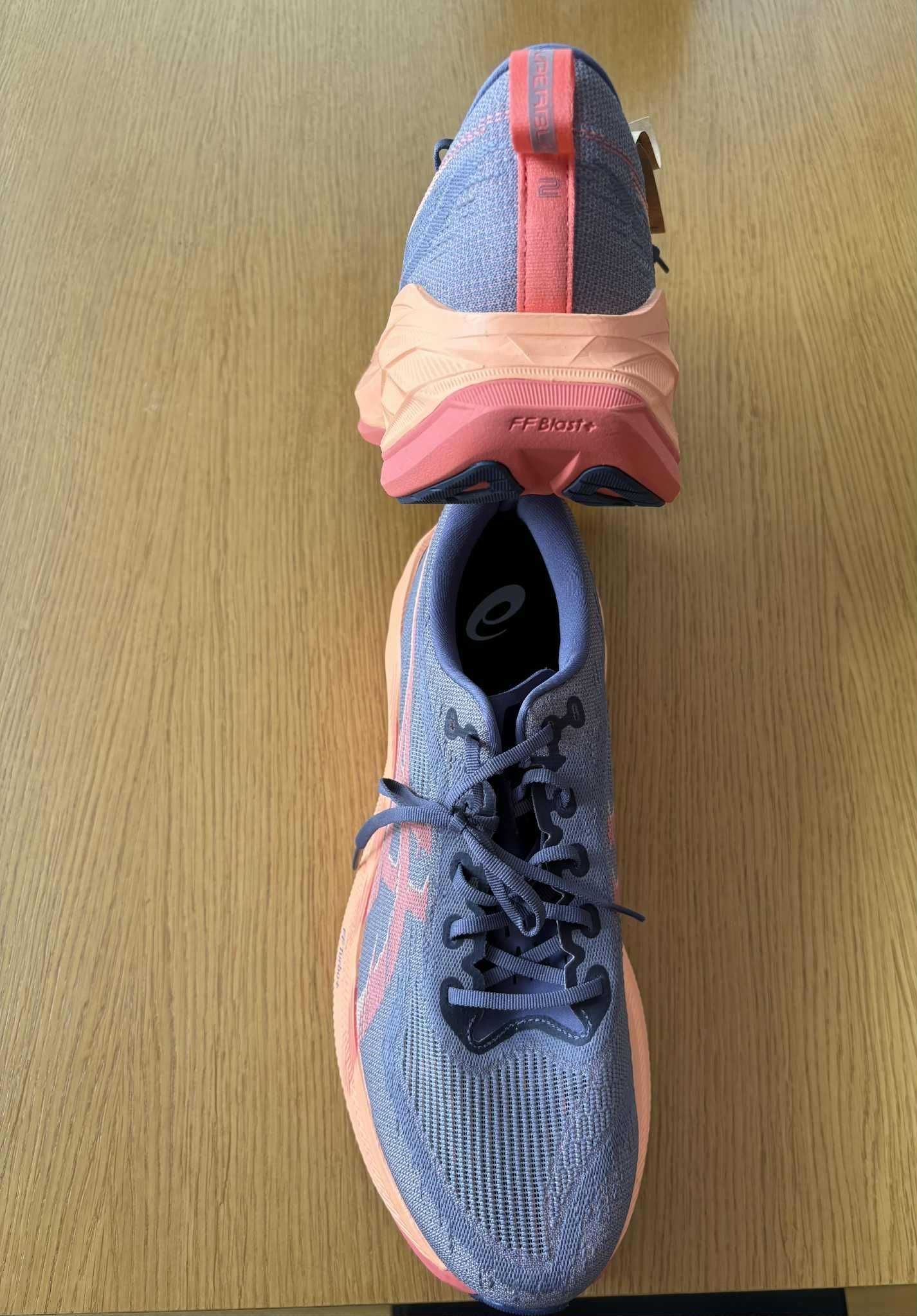 Buty do biegania Asics SUPERBLAST 2 rozmiar 48