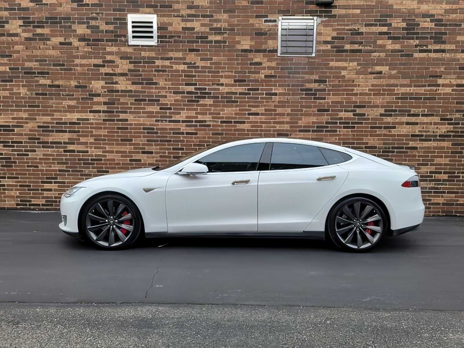 2015 Tesla Model S
