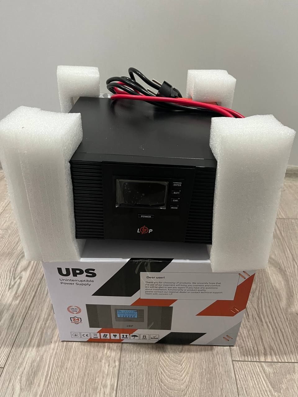 ДБЖ з правильною синусоїдою 12V LPM-PSW-1500VA (1050Вт)