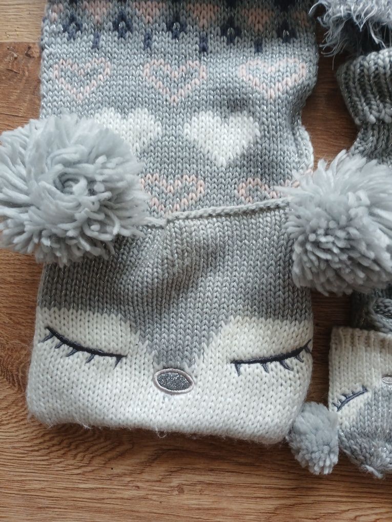 Primark, Śliczny zestaw dla dziecka, 4-6 lat.