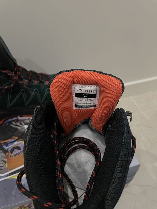 Трекінгові вологостійкі черевики elbrus eravica mid wp