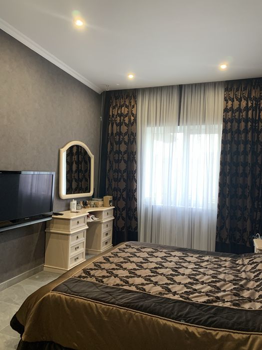 Продам будинок на Правому березі